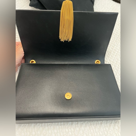 Saint Laurent Black Medium Kate Tassel Shoulder Bag - Picture 3 of 16